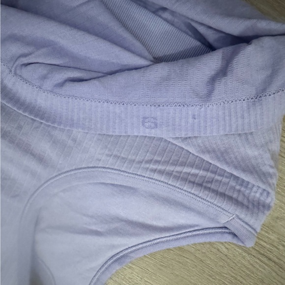 Ebb to Street Crop Tank, size 6 - Picture 2 of 5